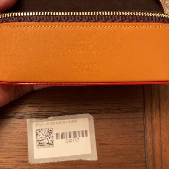 Authentic Louis Vuitton Sunglasses Case GM - Picture 3 of 4